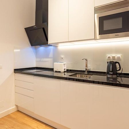 Santos Thyssen By Ele Apartments Málaga Eksteriør billede