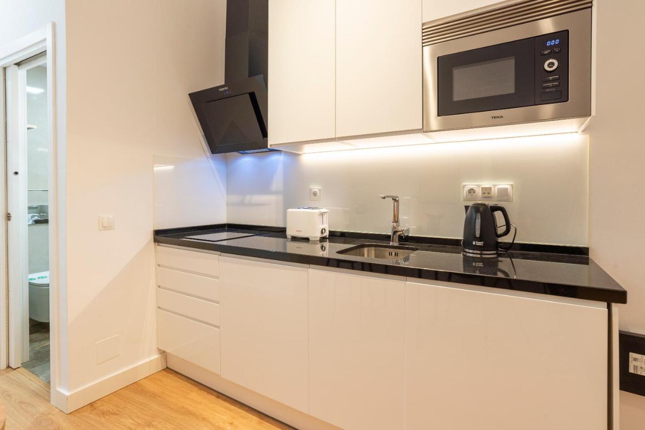 Santos Thyssen By Ele Apartments Málaga Eksteriør billede