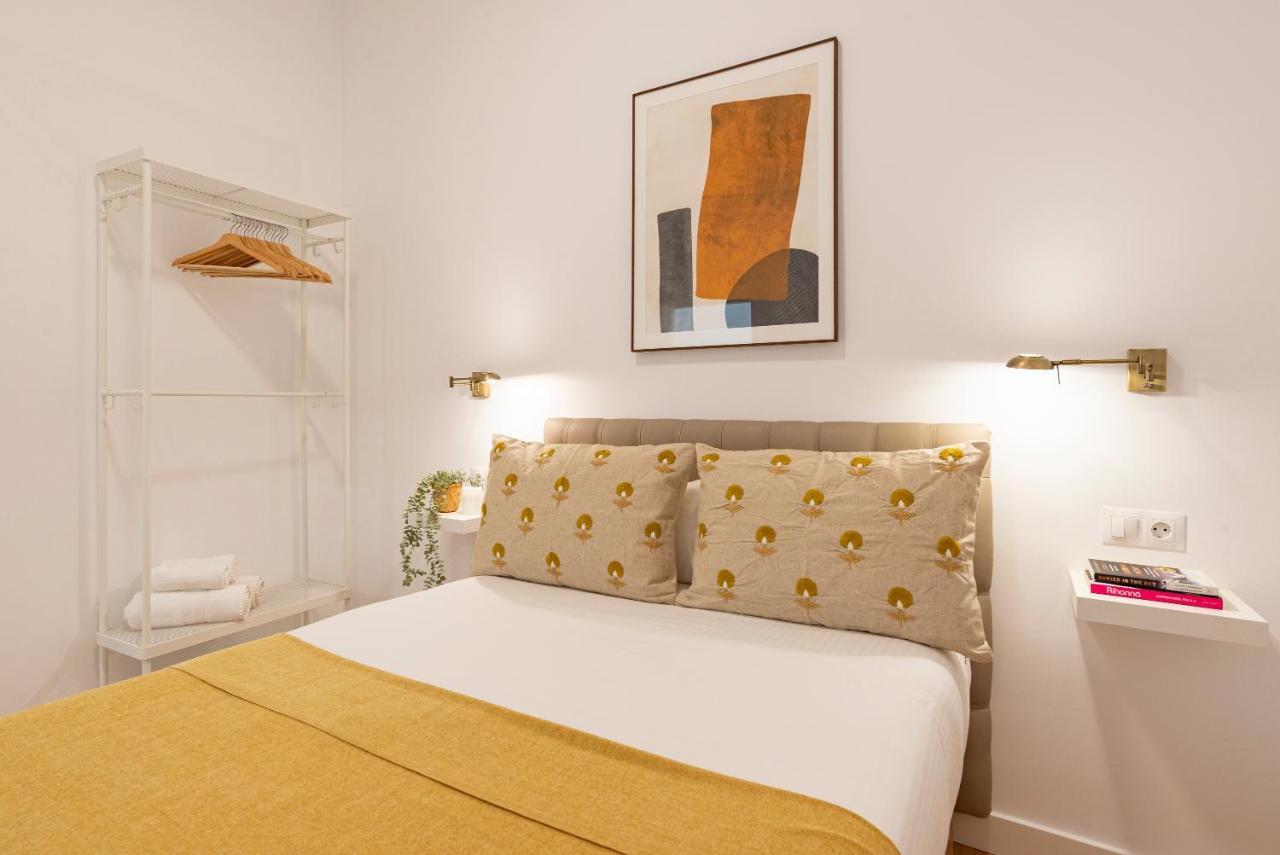 Santos Thyssen By Ele Apartments Málaga Eksteriør billede